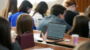 Рособрнадзор объявил предостережения трем вузам