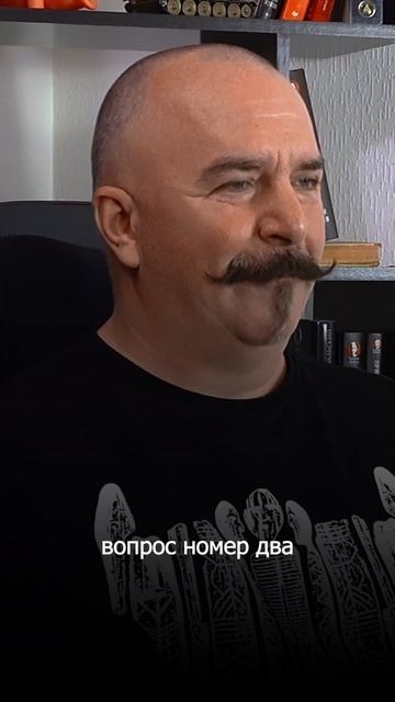 Тимоти Шаламей пытется найти кого-то умнее себя смотреть онлайн