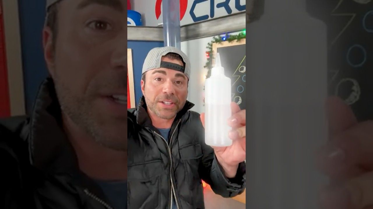 Как На Самом Деле Работает Суперклей (Марк Робер НАСА | Mark Rober NASA) смотреть онлайн