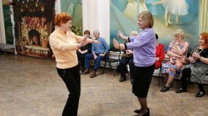 20251221 Частушки под Цыганочку на гармони гармошк Жители Орла танцуют поют клуб Трансмаш город Орёл