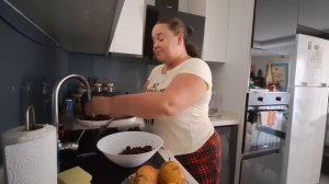 СОРВАЛА СЕБЕ СПИНУ ПОХОЖЕ И КОЕ-ЧТО ПОЛУЧИЛА В ПОДАРОК