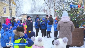 Новогодняя красавица от Госавтоинспекции разместилась на пешеходной Спасской