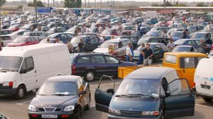 "Известия": в России откроют хабы по продаже подержанных авто со скидкой до 40%