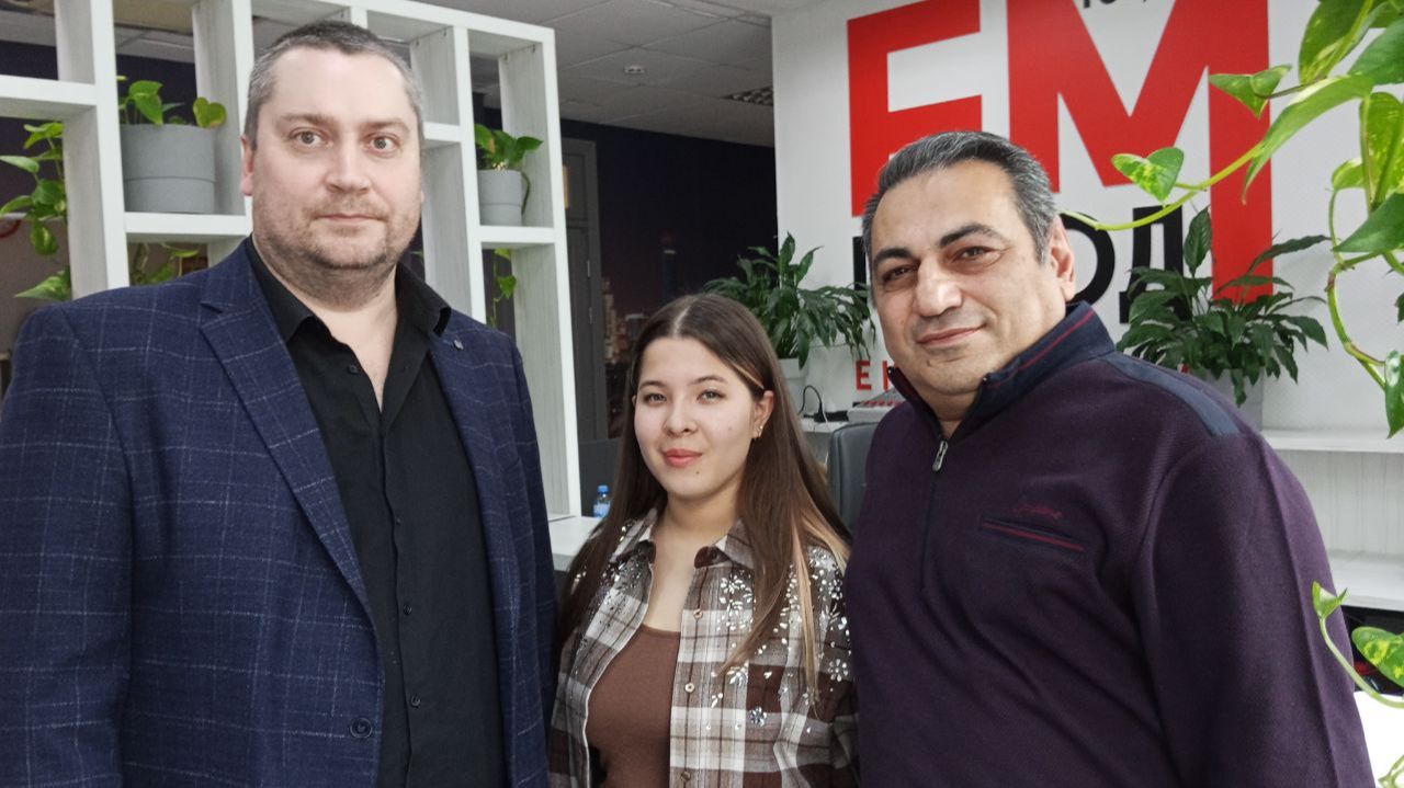 Лея Гарифуллина: "Иногда вижу соперницу на 15 ходов вперед!" смотреть онлайн