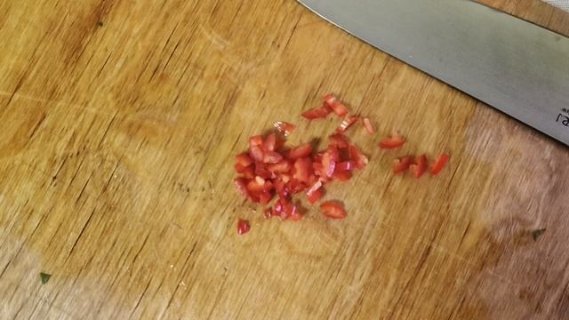 Салат из сельдерея с курицей смотреть онлайн