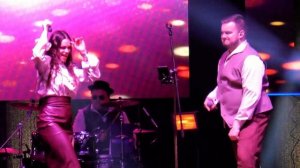 Елка, Музыка, Любовь: Живой Новогодний Хит.