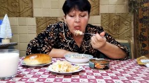 Мукбанг 😋👍. Отвечаю на вопрос.