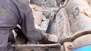 Строительство, дробление щебёнки