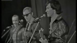 Песня Люди встречаются, люди влюбляются-женятся!