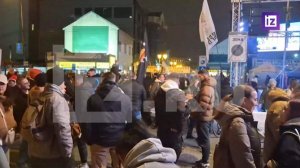 Опубликованы кадры протестов в сербском Нови-Пазаре