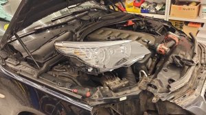 BMW 5 e61 2010 afs. Реставрация фар.
Удаленная адаптация фар.