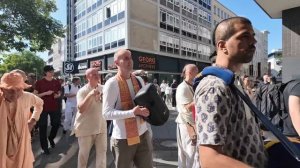 ХАРЕ КРИШНА! Харинама дарует радость и счастье! Всем удачи!