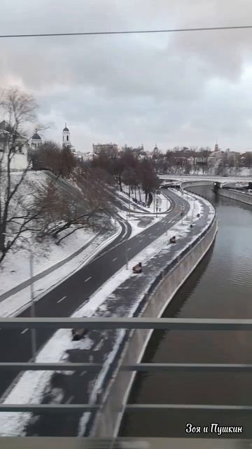 Через Яузу. Спасо-Андроников монастырь. смотреть онлайн