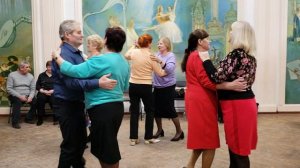 20251221 Танцы под гармонь гармошка Жители Орла танцуют клуб Трансмаш пятачок посиделки город Орёл г