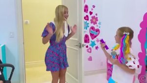 Приключения Насти и её друзей - парк развлечений караоке и домашние хлопоты