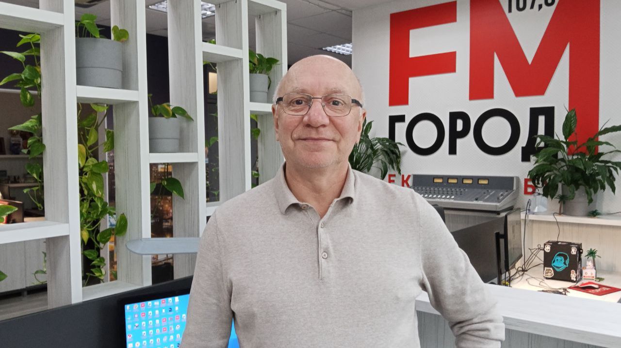 Дмитрий Сень: "Срочно меняйте деревянные двери в домах и подъездах!" смотреть онлайн