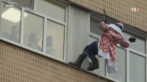 В ДКБ им. Башляевой высадился "десант Дедов Морозов"