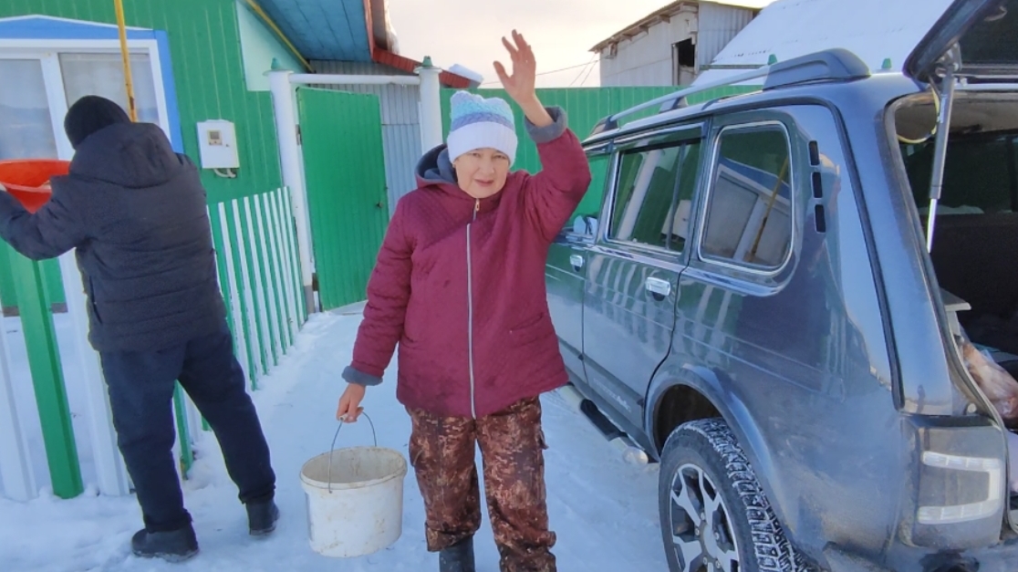 Живём в деревне 🏡 // готовлю закуски к Новому году// смотреть онлайн