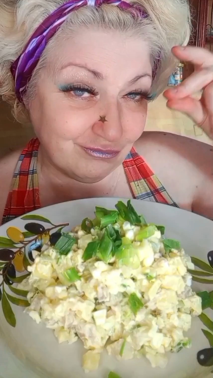 "ГЛАВНОЕ МНОГО НЕ МАЛО" смотреть онлайн