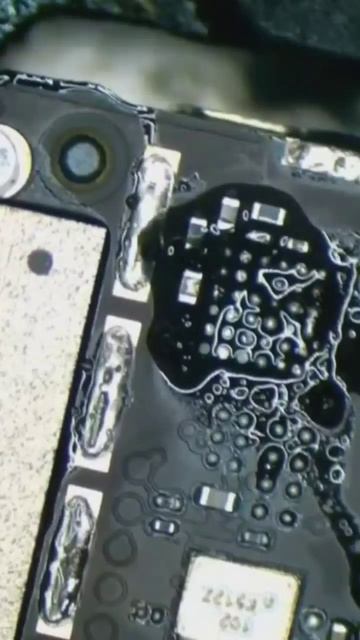 телефон не заряжается #shorts #mobilerepairing #808 смотреть онлайн