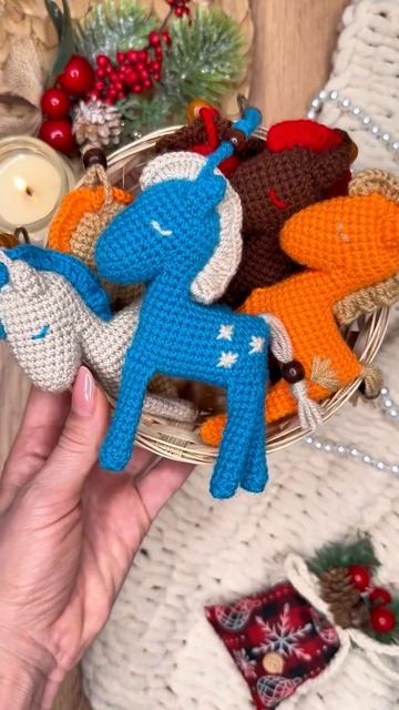 Буду в тренде 😎 вяжу подарки на Новый год близким 😍 смотреть онлайн