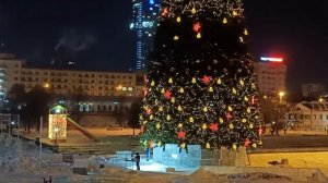 Новый год 2026 Ёлки, городки и украшения Екатеринбурга. Часть 2 С новым годом.