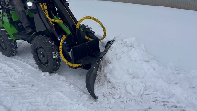 Отвал снеговой Добрыня Т-20 смотреть онлайн