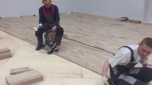 Укладка спортивного паркета