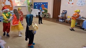 Новый год 4 ч.