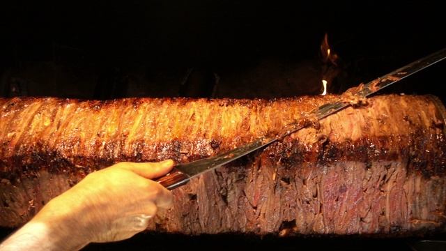 Донер на огне. Рецепт внутри. смотреть онлайн