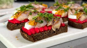 Бутерброды "Селёдка на шубе"! Быстрый и простой рецепт бутербродов к праздничному столу