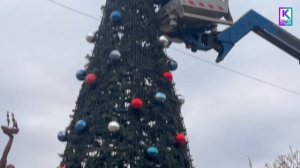 На новогодней ёлке возле ДК "Корабел" заменили звезду