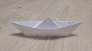 кораблик из бумаги