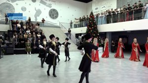 В Доме молодежи прошел межрегиональный новогодний кадетский бал «Золотой эполет»