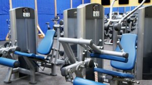 Посетитель фитнес-клуба скончался во время тренировки на юге Москвы