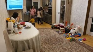 Рустам бегает