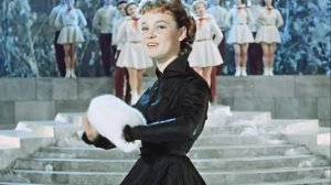 Фрагменты фильма Карнавальная Ночь