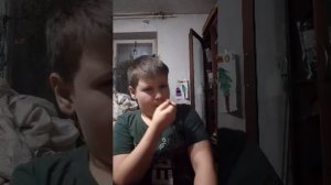 скрлько людей на стриме столько и ложек соуса