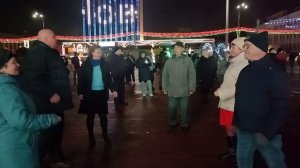 Танцы под ёлкой..... 21.12.25 Гомель парк Луначарского 🥰💫