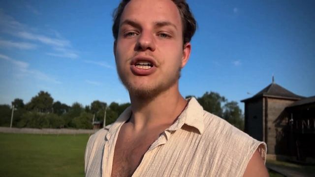 На*уя сидишь в соцсетях, если там не зарабатываешь? смотреть онлайн