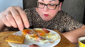 Шикарный перекус перед завтраком /Как только не вымудрялась, чтобы снять Мукбанг