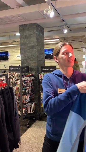 Скоро Новый год! Что по подаркам🎅🏻Спросил ребят из команды “Спорт-Марафон” о чём они мечтают. смотреть онлайн