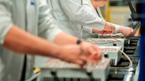 Серийное производство отечественных базовых станций запустили в Подмосковье