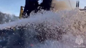 Плавкран загорелся в районе Сибирского затона