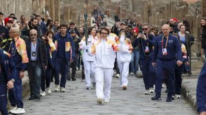 Джеки Чан принял участие в эстафете олимпийского огня