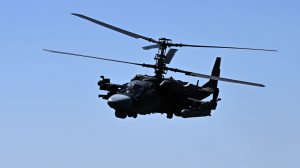 Экипаж Ка-52м уничтожил «опорник» и живую силу ВСУ. Лучшее видео из зоны СВО