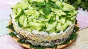 Салат с курицей и грибами на НОВЫЙ ГОД преобразит ваш стол и придаст свежести и яркости.