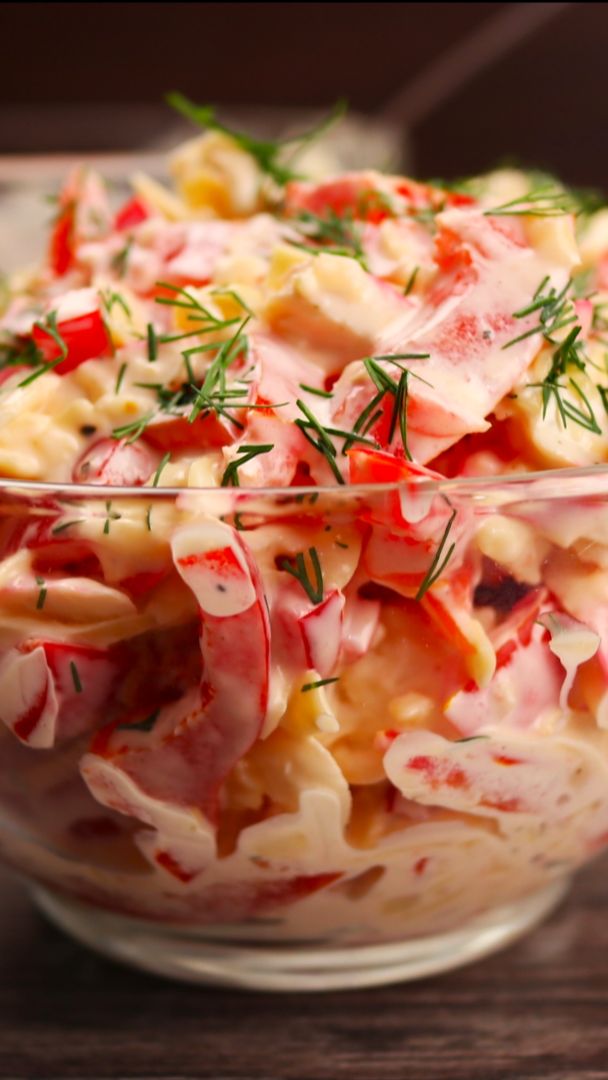 Салат «Красное море» с крабовыми палочками смотреть онлайн