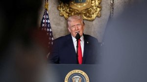 Трамп передал Токаеву ключ от Белого дома и бейсболку с автографом