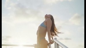 1000010500.mp4.  " твой последний танец на стекле...